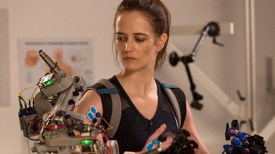 Sarah (Eva Green) zweifelt zunehmend an ihrer Reise ins All. (stk/spot)