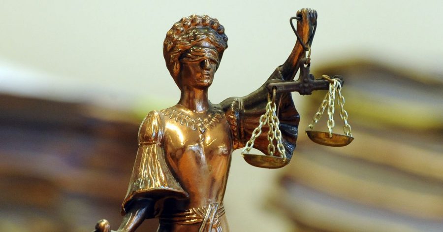Sozialleistungen gibt es nicht bei vorhandenem Vermögen. Manche Einkommen müssen aber bei der Berechnung außen vor gelassen werden.