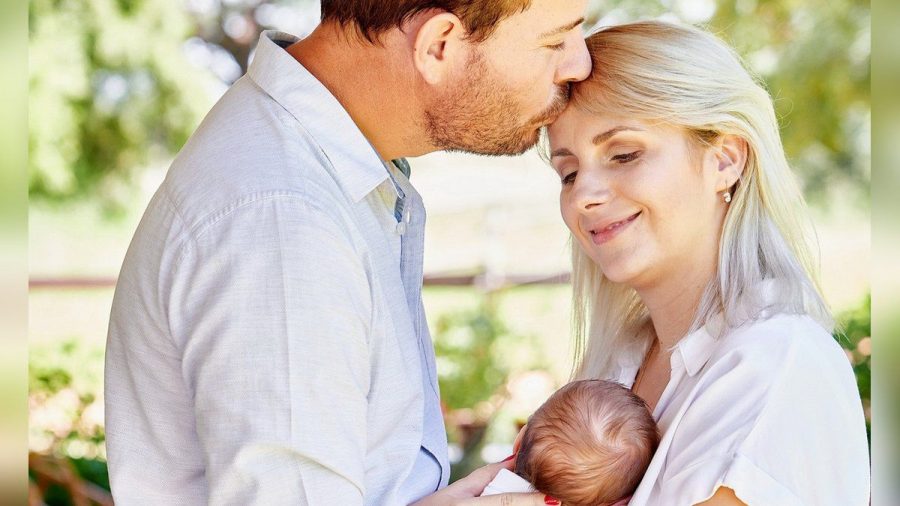 Gerald und Anna Heiser mit ihrem Sohn Leon (rto/spot)