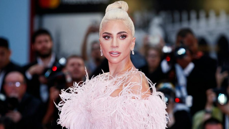 Lady Gaga muss ihre Tour noch einmal verschieben (mia/spot)
