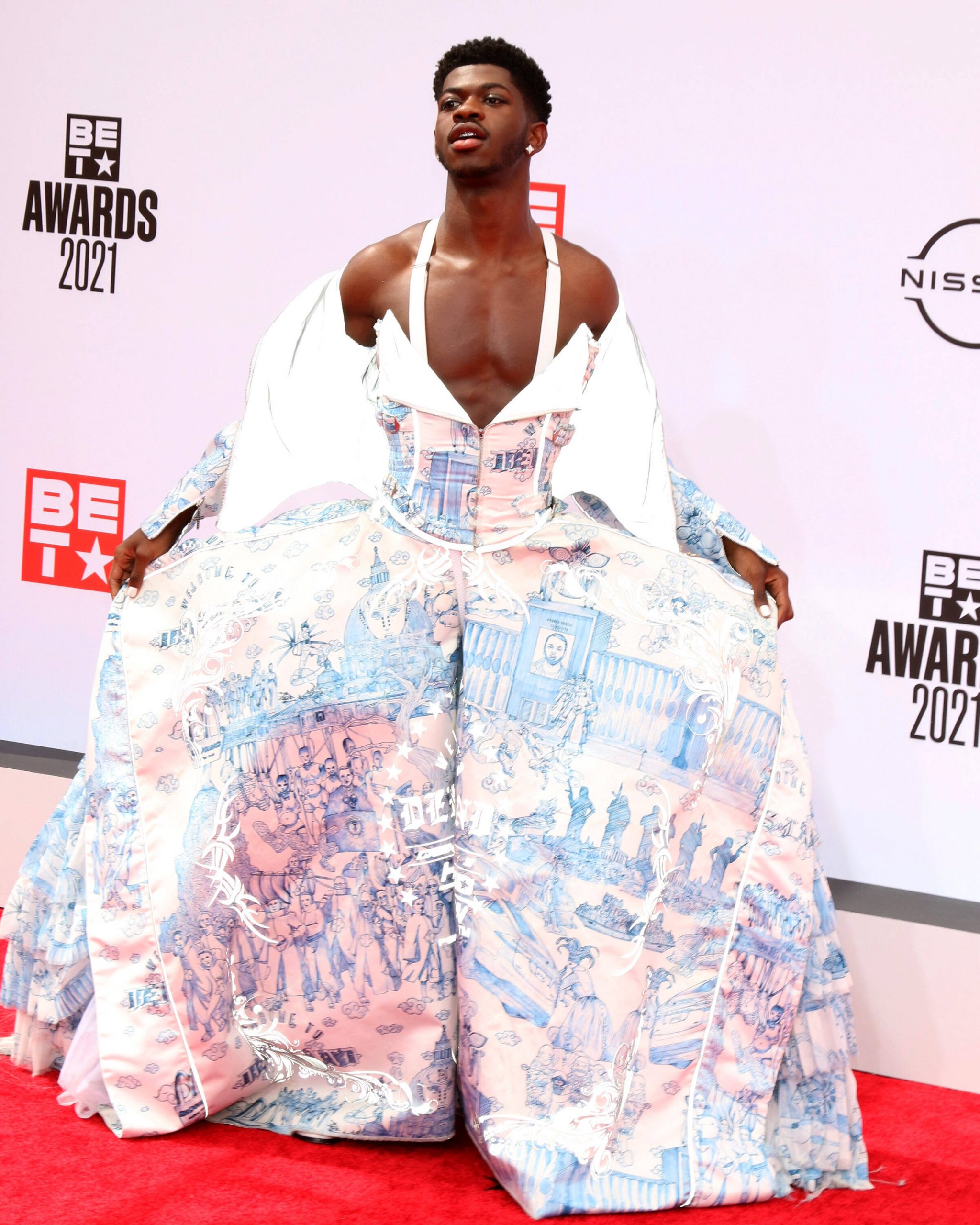 Lil Nas X: So stylisch mischte er die BET-Awards auf