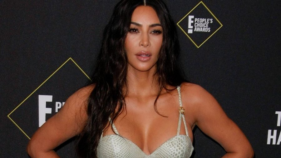 Kim Kardashian will auch als Rechtsanwältin weiter sexy Pics posten