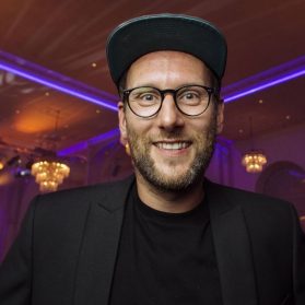 „Love Island“- Sprecher: Die Stimme aus dem Off ist der heimliche Star der Show