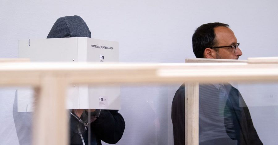Der Täter (l) und sein Anwalt Adam Ahmed wollen das Urteil anfechten.