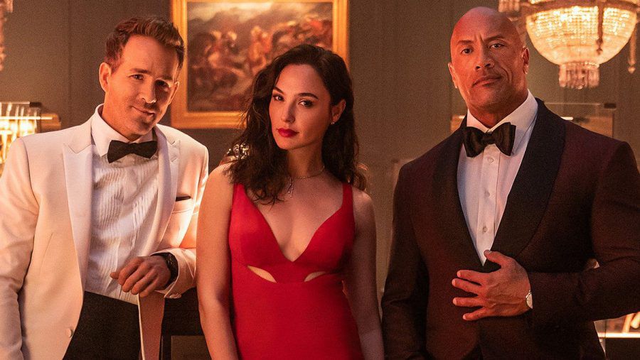 Ryan Reynolds, Gal Gadot und Dwayne Johnson in "Red Notice" (jom/spot)