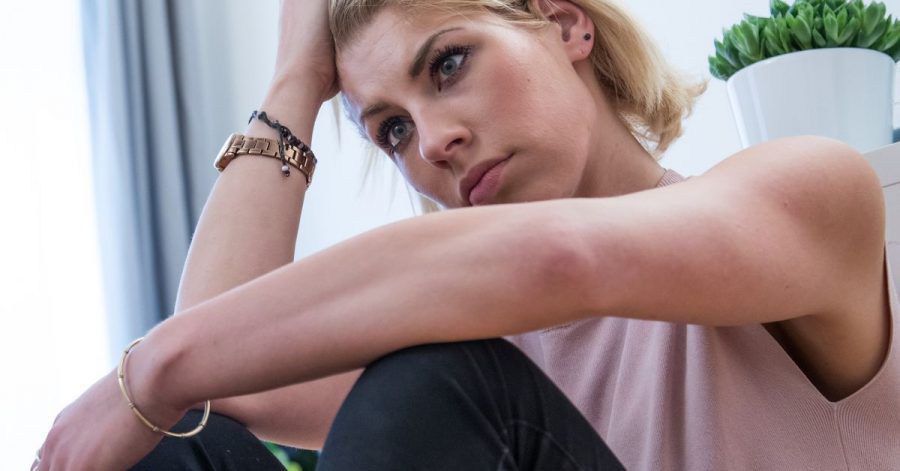 Neben Resignation und Hilflosigkeit empfinden Menschen mit einer Verbitterungsstörung oft auch Gefühle von Zorn.