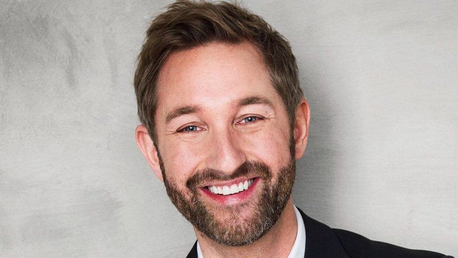 Daniel Boschmann führt durch den Abend. (rto/spot)