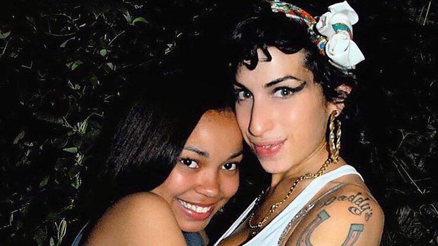 Dionne Bromfield möchte ihre Patentante Amy Winehouse von einer anderen Seite zeigen. (nra/spot)