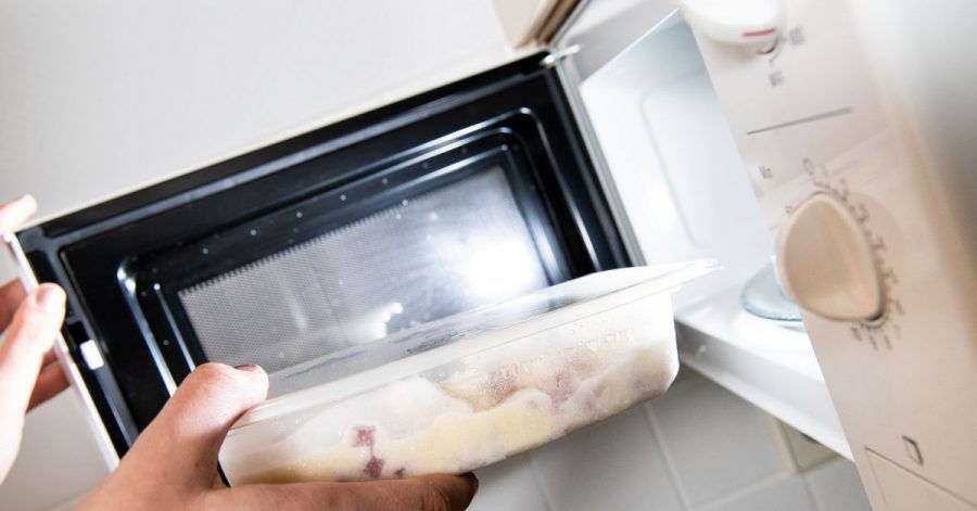 Es gibt Lebensmittel, die gehören nicht in die Mikrowelle.