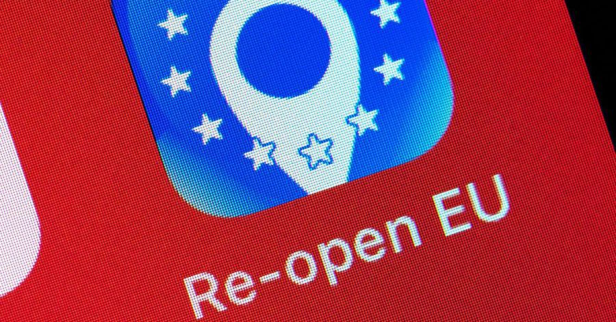Die Info-Seite reopen.europa.eu/de - auch via App abrufbar - informiert Reisende über Corona-Regeln in Europa.