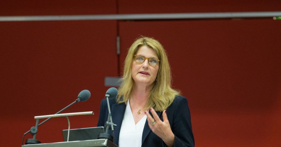 Tina Hassel, die Leiterin des ARD-Hauptstadtstudios, auf der Fernsehratssitzung. Hassel hat ihre Kandidatur zurückgezogen.
