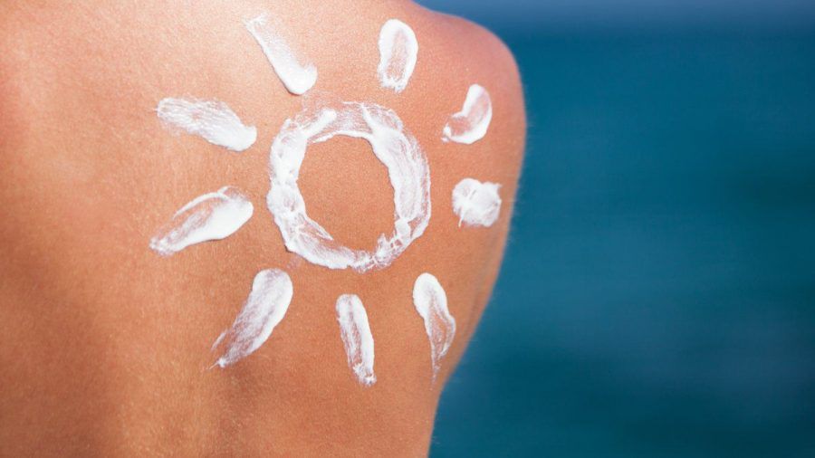 Sonnenallergie - was es mit den unangenehmen Hautreaktionen auf sich hat und was man dagegen tun kann. (kms/spot)
