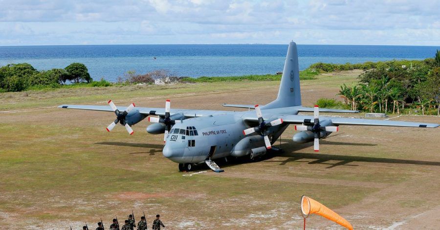 Ein C-130-Transportflugzeug der philippinischen Luftwaffe. Beim Absturz eines Militärflugzeugs diesen Typs auf der philippinischen Insel Jolo sind zahlreiche Insassen ums Leben gekommen. (Archivbild)