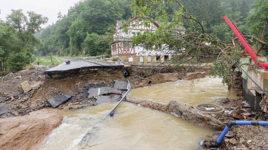 Viele Orte in Rheinland-Pfalz sind besonders vom Hochwasser betroffen, etwa Schuld im Landkreis Ahrweiler. (tae/spot)