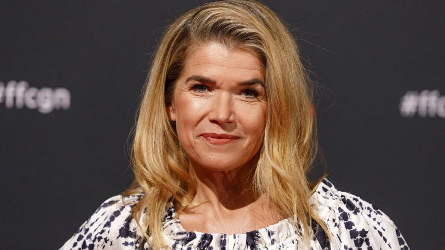 Anke Engelke und Florian David Fitz in Komödie "Eingeschlossene Gesellschaft"