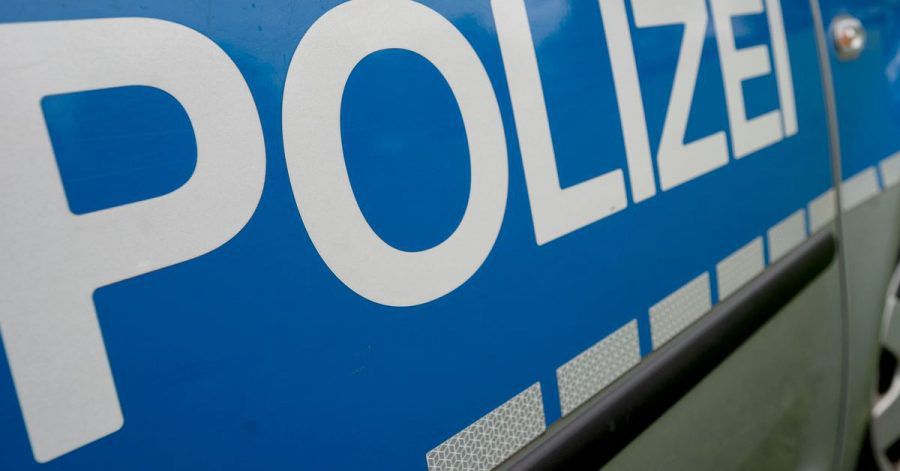 Schneller als die Polizei erlaubt? Polizeibeamte müssen auch selbst Tempolimits beachten, wenn sie nicht auf Einsatzfahrt sind.