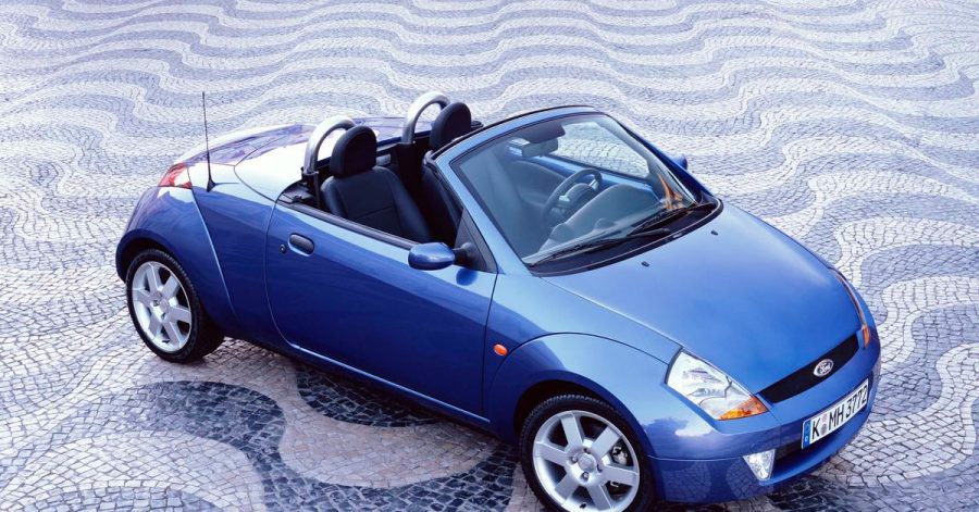 Reich musste man für das Vergnügen auch nicht sein, galt der Ford Streetka doch als vergleichsweise günstiges Cabrio.
