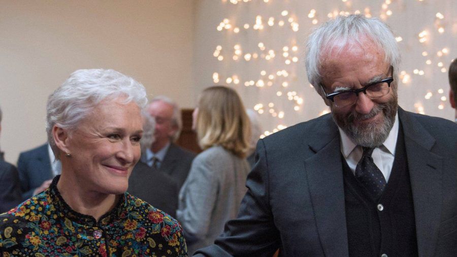 Gute Miene zum bösen Spiel: Glenn Close und Jonathan Pryce spielen in "Die Frau des Nobelpreisträgers" das Ehepaar Castleman. (wag/spot)