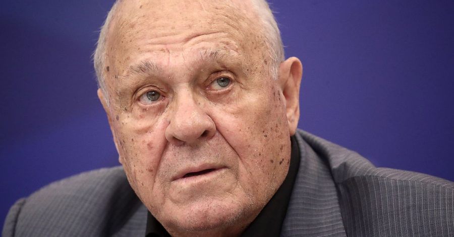 Der russische Regisseur Wladimir Menschow ist im Alter von 81 Jahren gestorben.