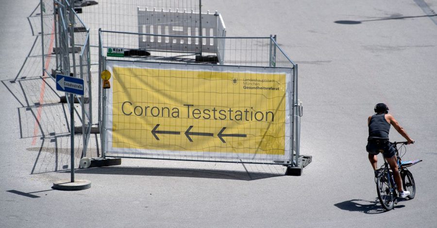 Corona-Teststation auf der Theresienwiese in München. Die Sieben-Tage-Inzidenz steigt seit einigen Tagen wieder leicht an.