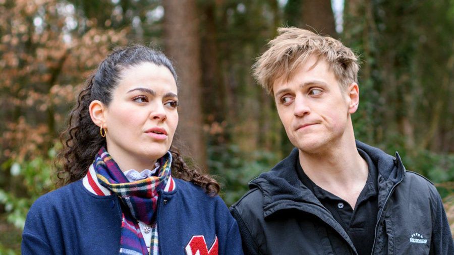 "Sturm der Liebe": Shirin erfährt von Max, dass Florian noch nicht offen für eine neue Liebe ist. (cg/spot)