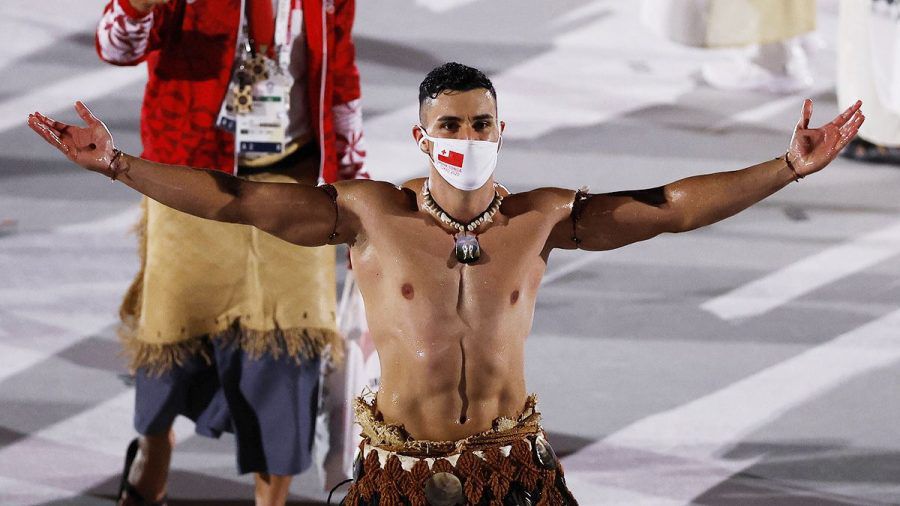 Tongas Fahnenträger Pita Taufatofua sorgt für Schnappatmung!