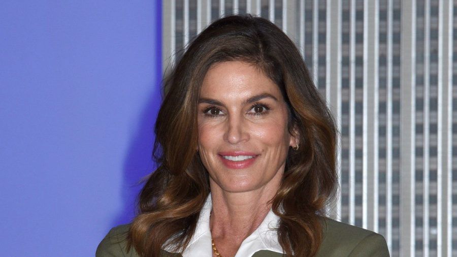 Das ehemalige Supermodel Cindy Crawford weiß sich in Szene zu setzen. (ili/spot)
