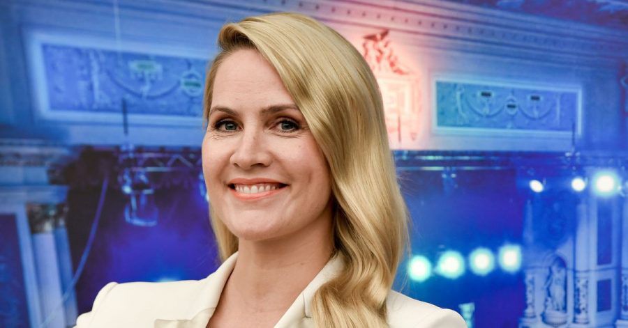 Die «Tagesschau»-Sprecherin Judith Rakers erzählt von ihren Hühnern.
