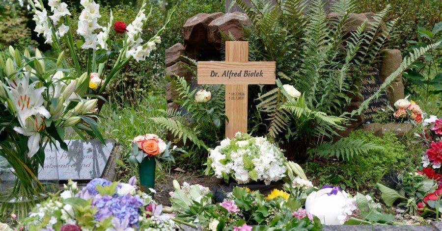 Die Beisetzung fand im kleinen Kreis statt.