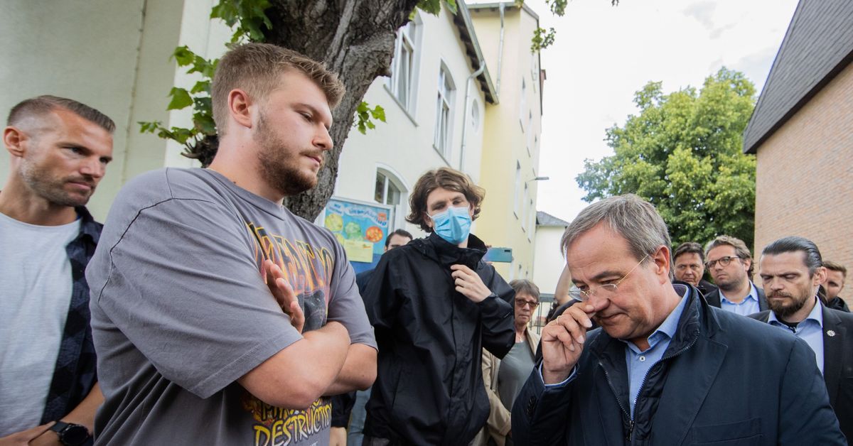 Laschet in den Ruinen: Anwohner beklagen Versagen