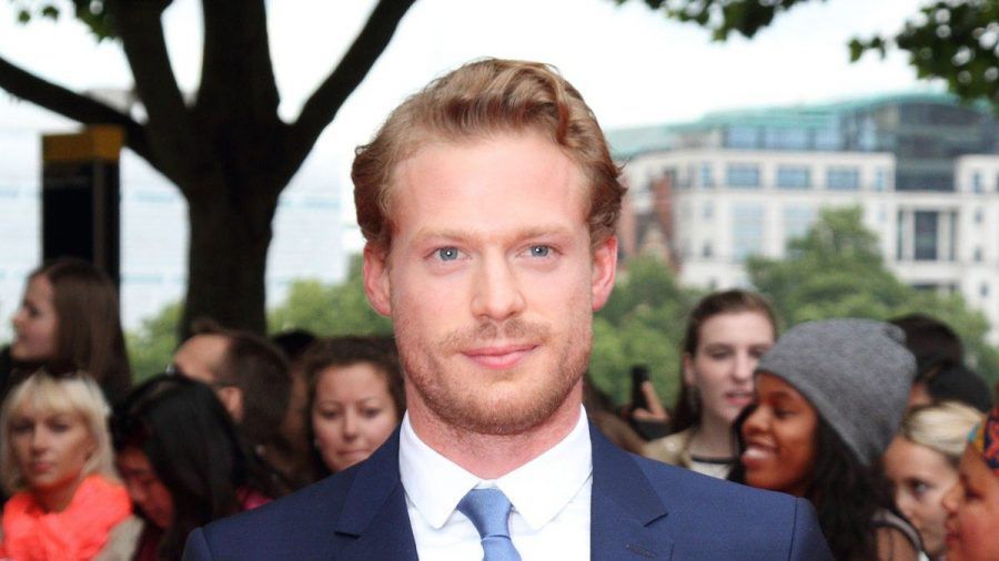 Sam Reid wird für AMC zum Serien-Vampir. (stk/spot)