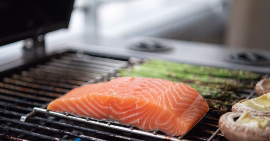 Ob mit oder ohne Haut, in der Pfanne oder auf dem Grill: Lachs ist einer der beliebtesten Speisefische in Deutschland.