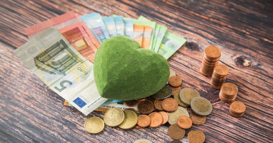 Sparzinsen gibt es derzeit kaum - nachhaltige Geldinstitute machen da keine Ausnahme.