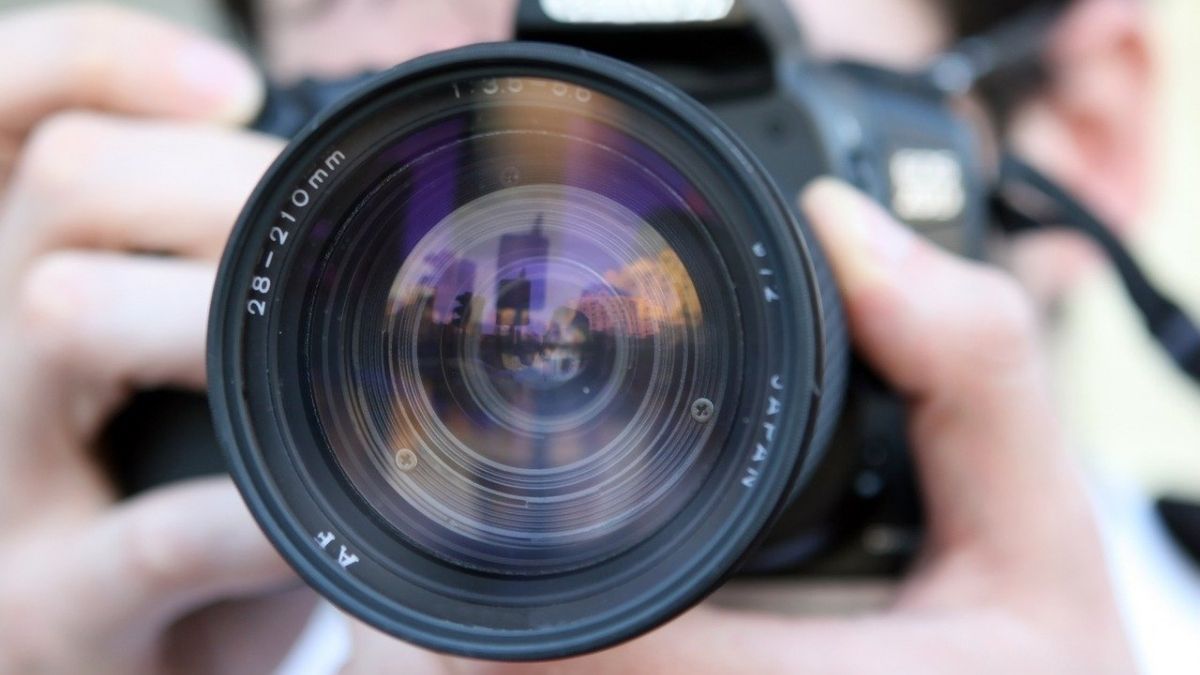 In Der Öffentlichkeit Werden Nackte Tatsachen Versteckt Entblösst In Der Öffentlichkeit Werden Nackte Tatsachen Versteckt Entblösst