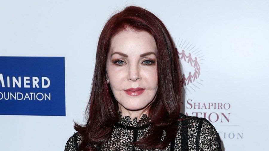 Priscilla Presley gibt den Tod ihrer Mutter bekannt.  (ili/spot)