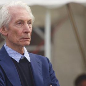 Rockstars mit Stil: Charlie Watts und die modischsten Musiker aller Zeiten