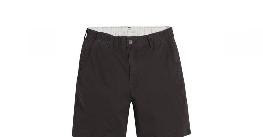 Ja, man trägt sie im kommenden Winter: Shorts tauchen in den aktuellen Modekollektionen für den Mann auf, wie auch dieses Beispiel von Levis (ca. 50 Euro).