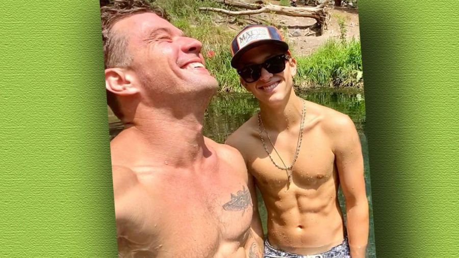 Ryan Phillippe und Sohn Deacon (17) zeigen ihre Sixpacks