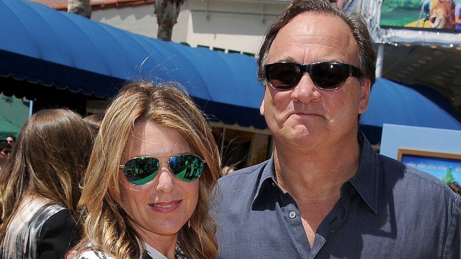 James und Jennifer Belushi bei einer Filmpremiere in Los Angeles. (dr/spot)