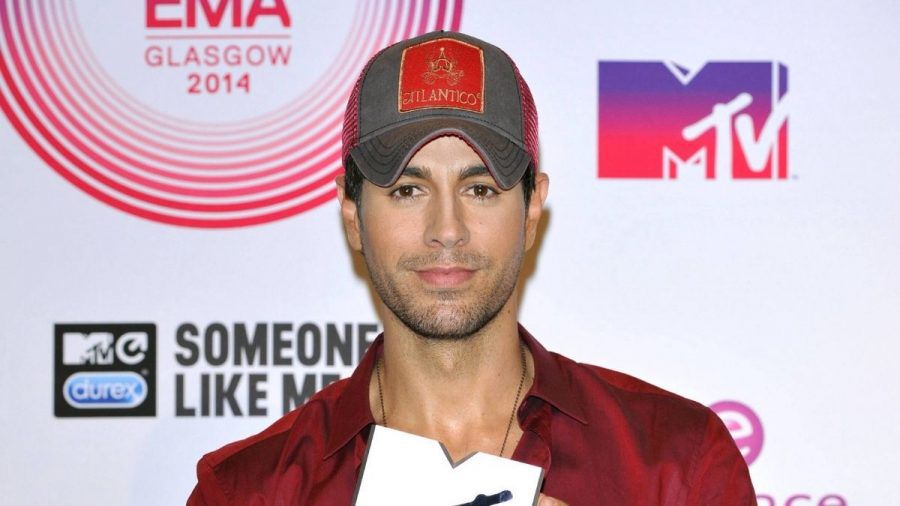 Enrique Iglesias, Johnny Knoxville und Co.: Stars, die nicht gut bestückt sein sollen!