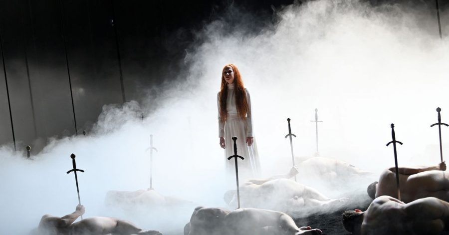Birgit Minichmayr (Maria Stuart, Königin von Schottland) spielt während der Fotoprobe zum Schauspiel "Maria Stuart".