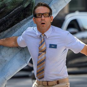Ryan Reynolds und das blaue Hemd: Diese Stars lieben blau