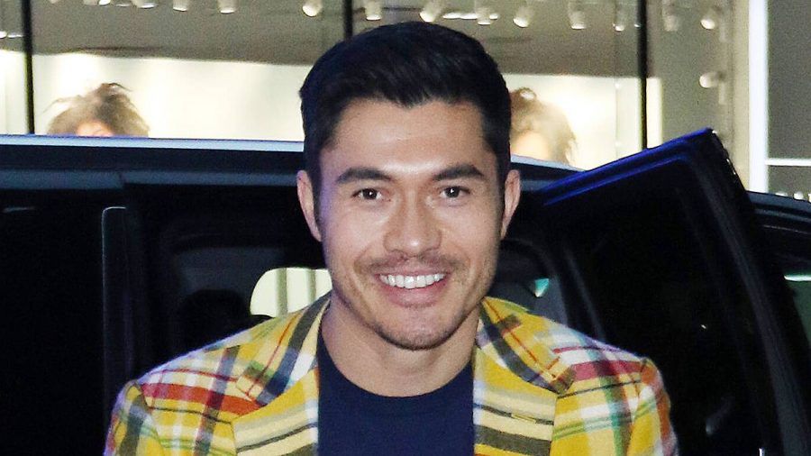 Henry Golding: Für sein Martial-Arts-Spektakel machte er sich megafit