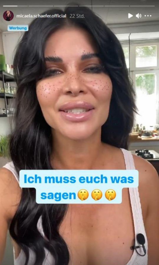 Micaela Schäfer Das steckt hinterm intimen SlipTattoo