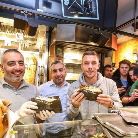 Lukas Podolski: Das ist sein Mangal-Döner-Imperium!