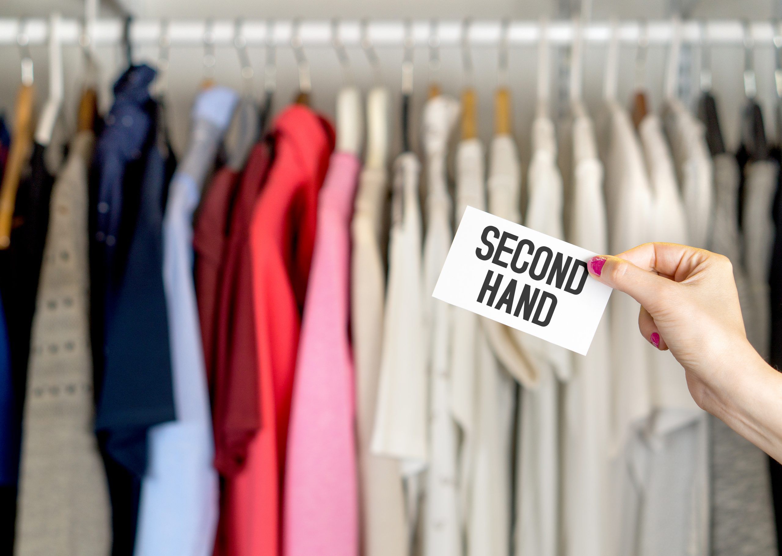 Große Modefirmen setzen auf nachhaltige Shopping Formate und Second-Hand Fashion