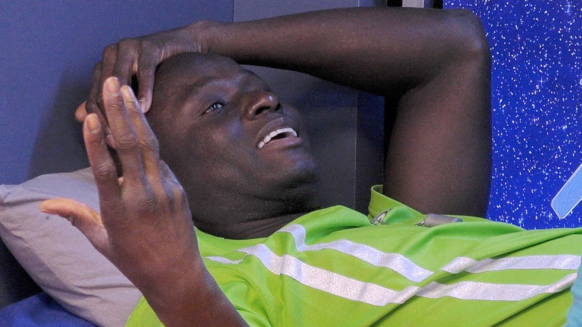 "Promi Big Brother": Paco mit neuem Look - Bäcker Uwe legt Hand an
