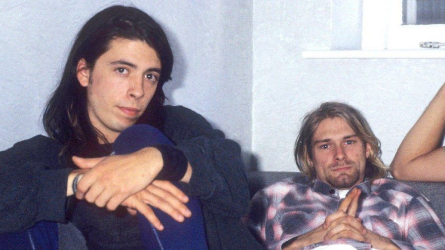 Die Musiker Dave Grohl (l.) und Kurt Cobain bei einem Interview zum Europa-Release des Nirvana-Albums "Nevermind" im Jahr 1991 in London. (ili/spot)