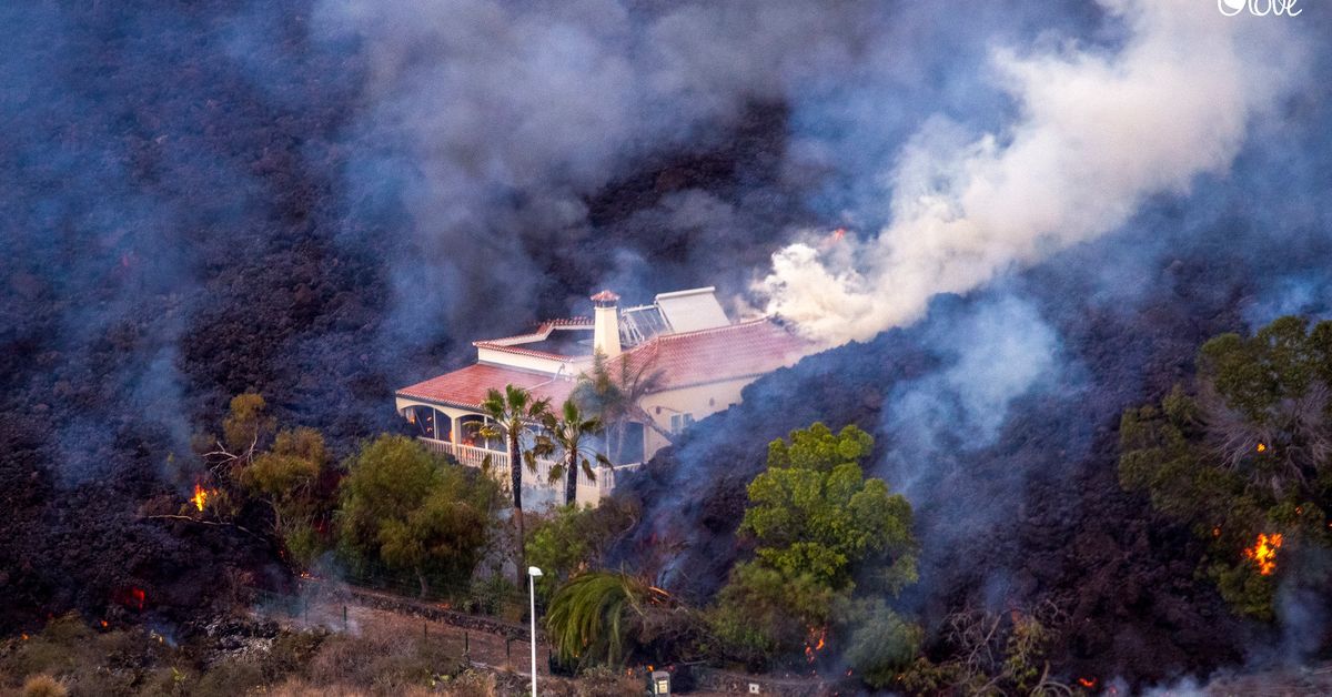 Traurige Bilder: Die Menschen auf La Palma retten, was zu retten ist