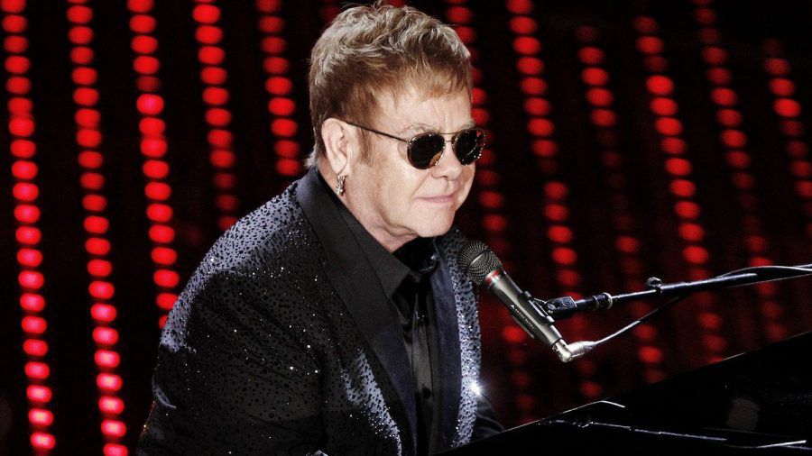 Elton John spielte am Samstagabend in Paris. (aha/spot)